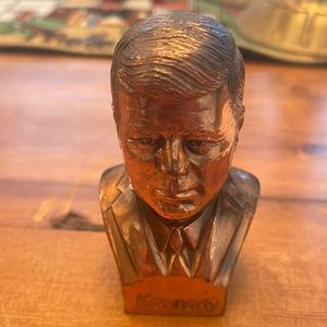 KENNEDY BUST GOLD TONE 2 1/4 inch 3 1/4 inches